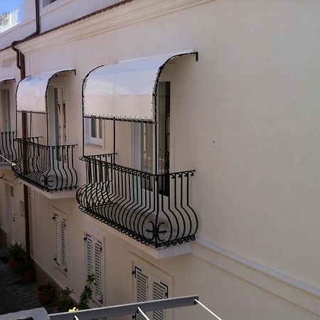 Case Vacanze Arcobaleno Lipari  Luaran gambar