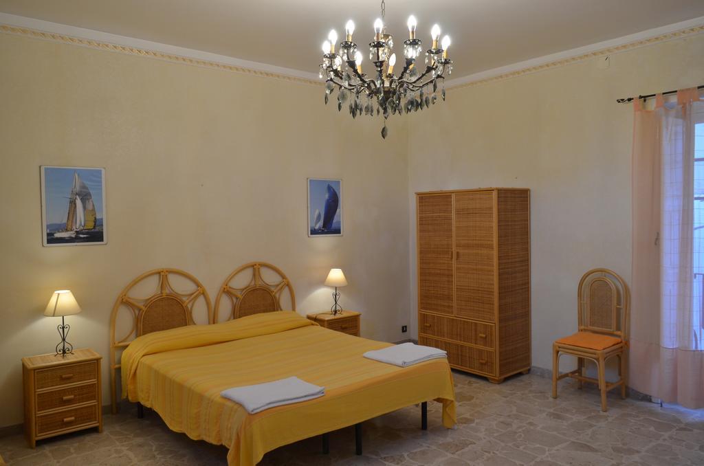 Case Vacanze Arcobaleno Lipari  Luaran gambar