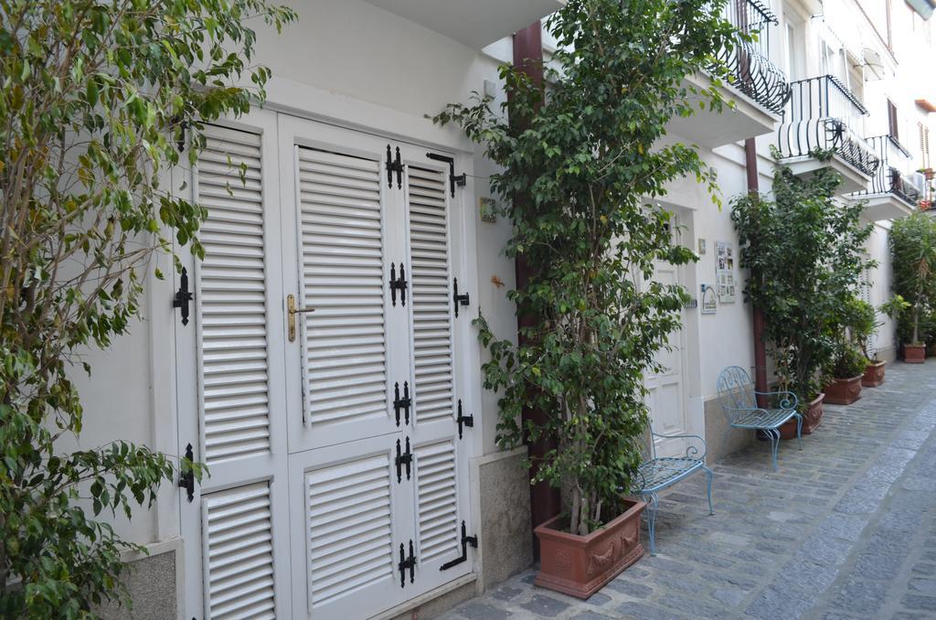 Case Vacanze Arcobaleno Lipari  Luaran gambar
